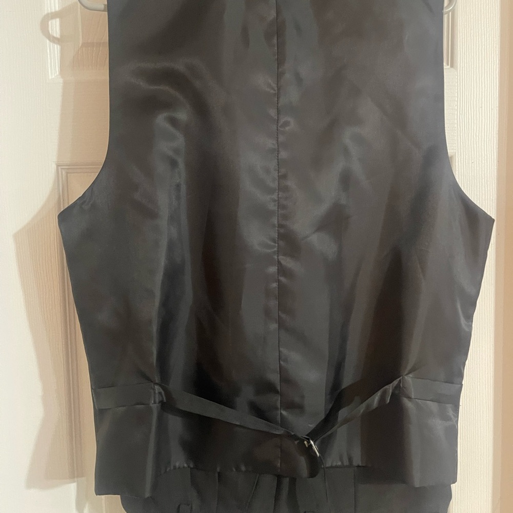 Suit - Picture 11 of 16